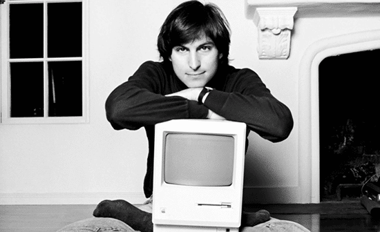 Steve-Jobs-Apple-Computer[1]
